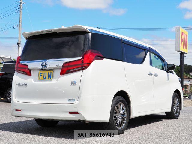Toyota ALPHARD HYBRID 2022-04 8878558-4