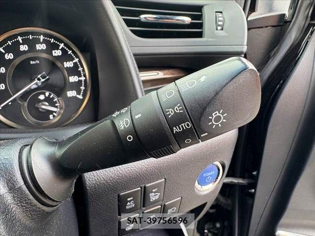Toyota ALPHARD HYBRID 2019-05 8878562-24