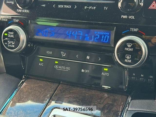 Toyota ALPHARD HYBRID 2019-05 8878562-3