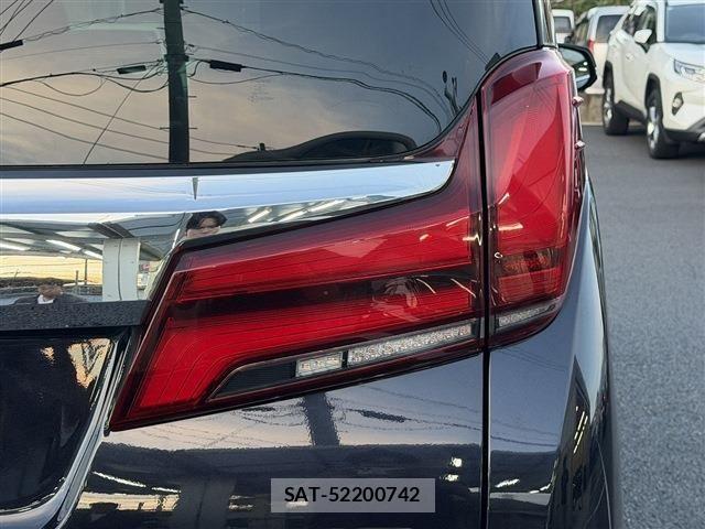 Toyota ALPHARD HYBRID 2020-03 8878567-12