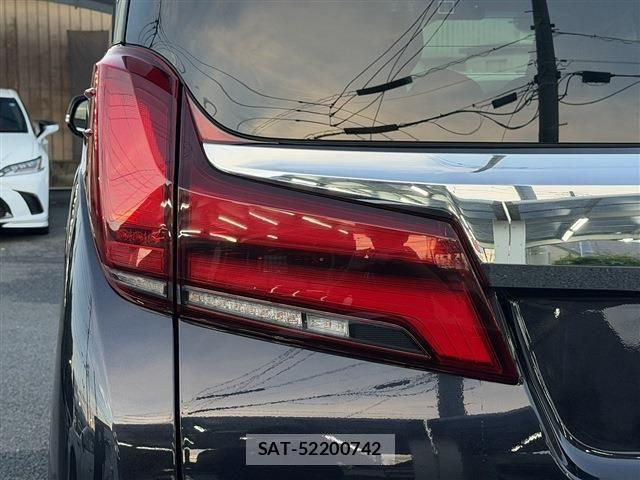 Toyota ALPHARD HYBRID 2020-03 8878567-27