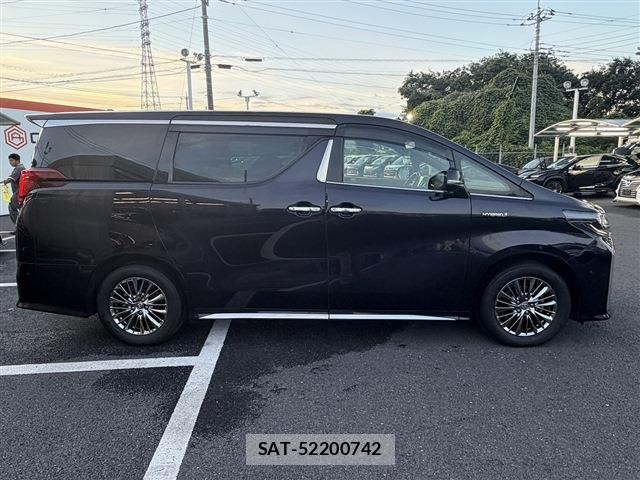 Toyota ALPHARD HYBRID 2020-03 8878567-8