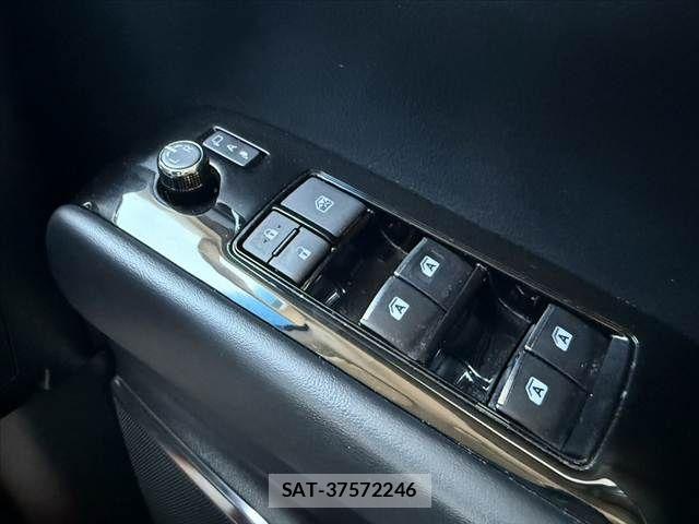 Toyota ALPHARD HYBRID 2018-11 8883256-29