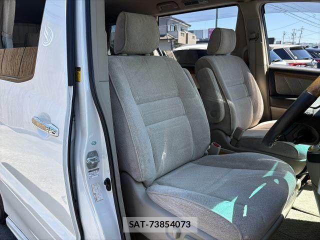 Toyota ALPHARD 2007-04 8206185-10