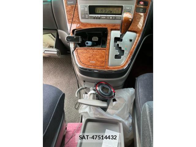 Toyota ALPHARD 2007-08 8437901-26
