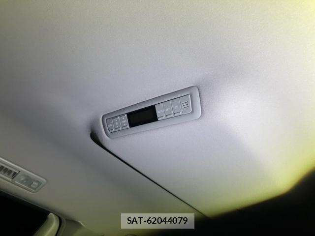 Toyota ALPHARD 2007-12 8665771-18
