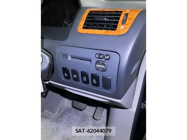 Toyota ALPHARD 2007-12 8665771-20