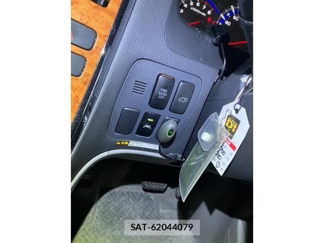 Toyota ALPHARD 2007-12 8665771-22