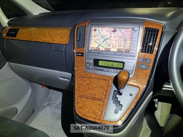 Toyota ALPHARD 2007-12 8665771-24