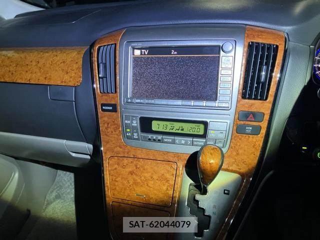 Toyota ALPHARD 2007-12 8665771-26
