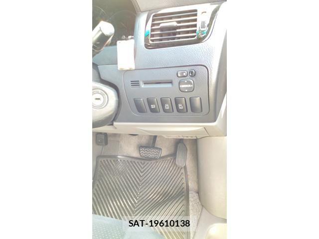 Toyota ALPHARD 2007-09 8878580-11