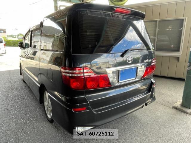 Toyota ALPHARD 2007-10 8878582-3