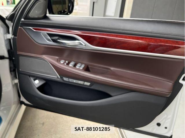 Bmw Alpina B7 2018-02 6790689-26
