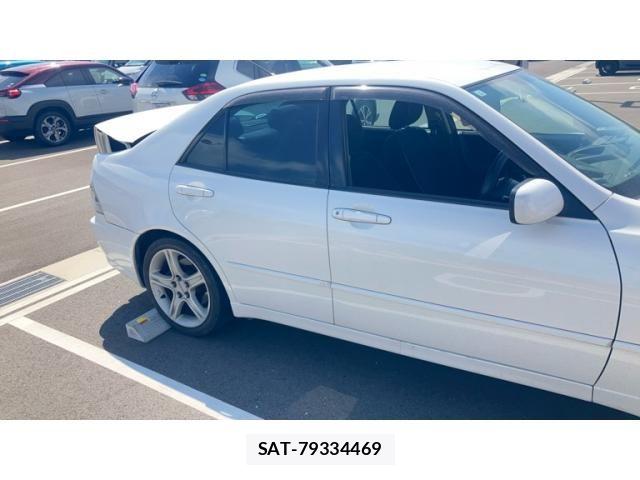 Toyota ALTEZZA 2003-06 6901687-6