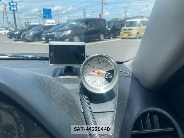 Toyota ALTEZZA 2002-11 7720392-21