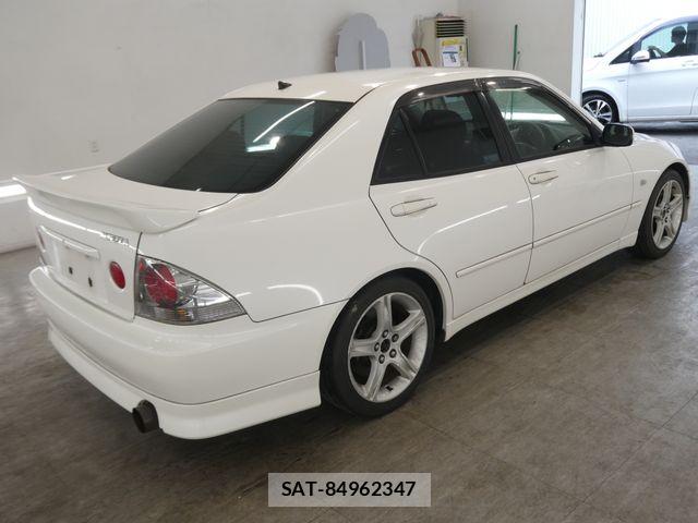 Toyota ALTEZZA 2001-02 8097883-9