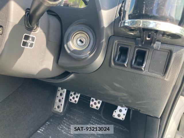 Toyota ALTEZZA 2002-01 8312858-14