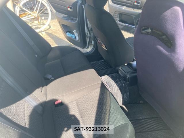 Toyota ALTEZZA 2002-01 8312858-15