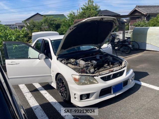 Toyota ALTEZZA 2002-01 8312858-1