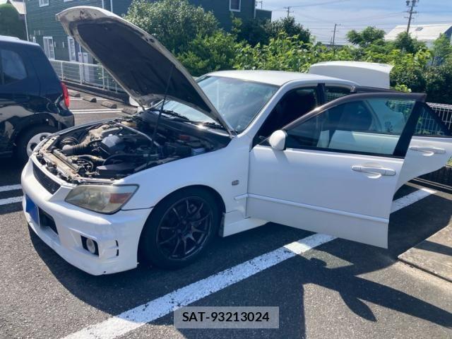 Toyota ALTEZZA 2002-01 8312858-2