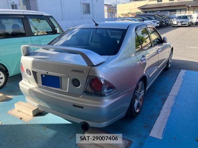 Toyota ALTEZZA 2005-03 8411121-2