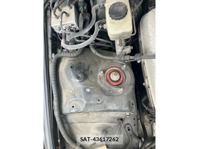 Toyota ALTEZZA 2000-01 8827718-19