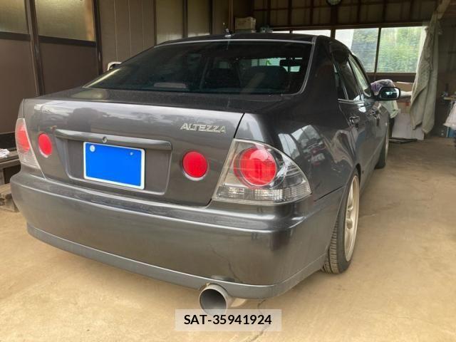 Toyota ALTEZZA 1999-01 8870380-4