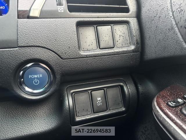 Daihatsu ALTIS 2015-05 1374366-15