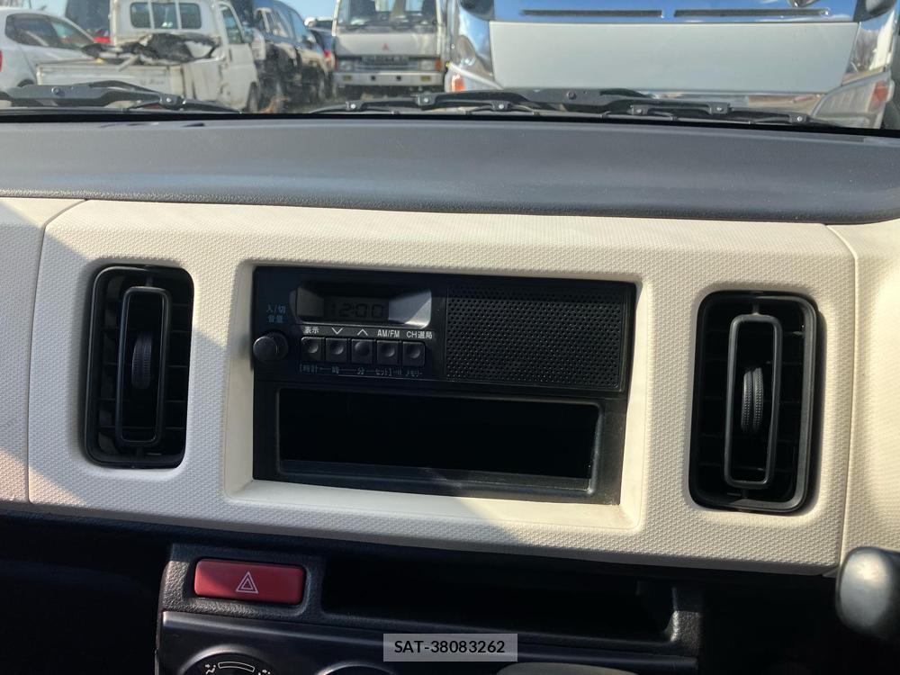 Suzuki ALTO 2018-18 824724-18