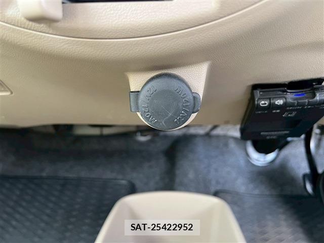 Suzuki ALTO 2013-03 3371088-12