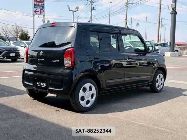 Suzuki ALTO 2022-03 6008614-18