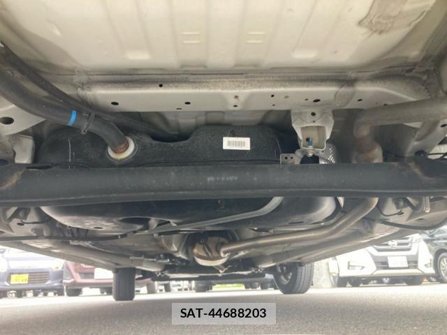 Suzuki ALTO 2022-10 6008640-11