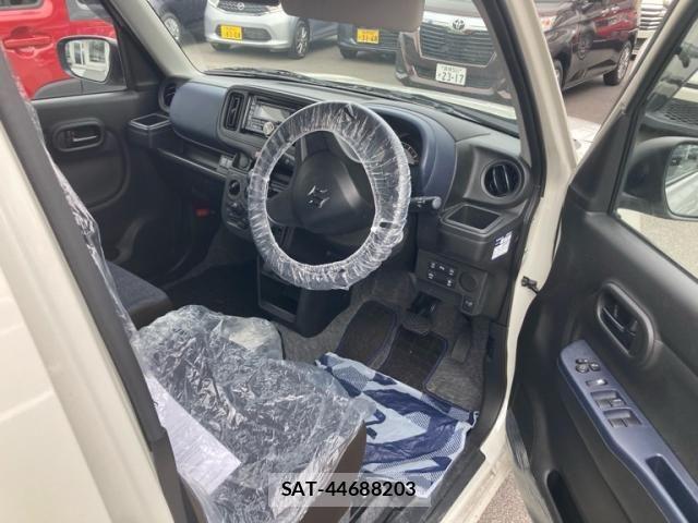 Suzuki ALTO 2022-10 6008640-12