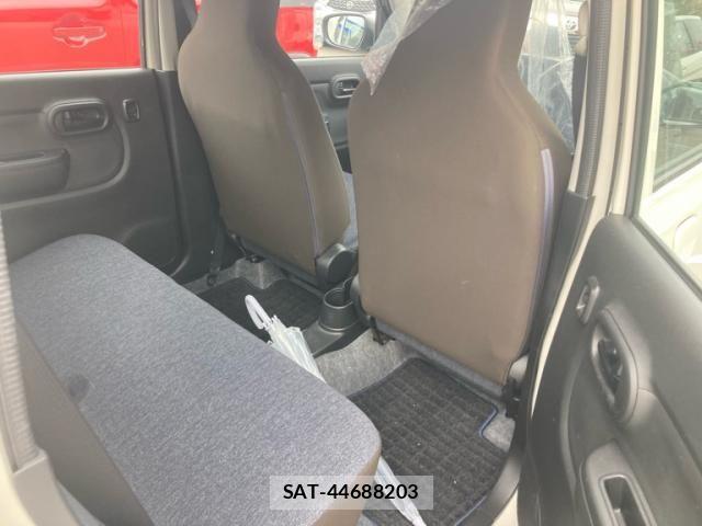 Suzuki ALTO 2022-10 6008640-13