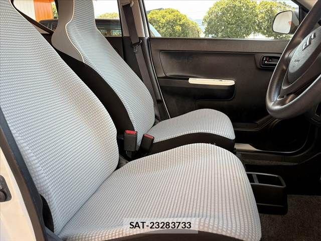 Suzuki ALTO 2017-05 6241900-14
