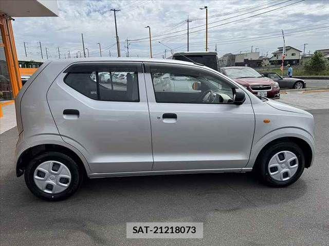 Suzuki ALTO 2018-04 6610389-10