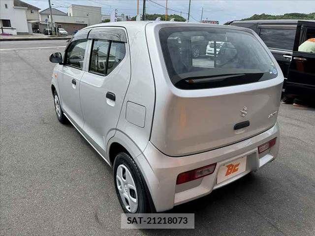 Suzuki ALTO 2018-04 6610389-12