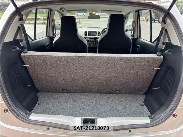 Suzuki ALTO 2018-04 6610389-19
