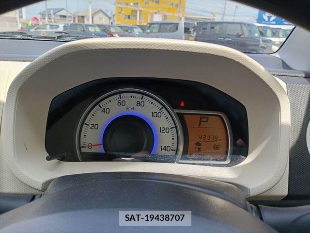 Suzuki ALTO 2015-11 6690899-24