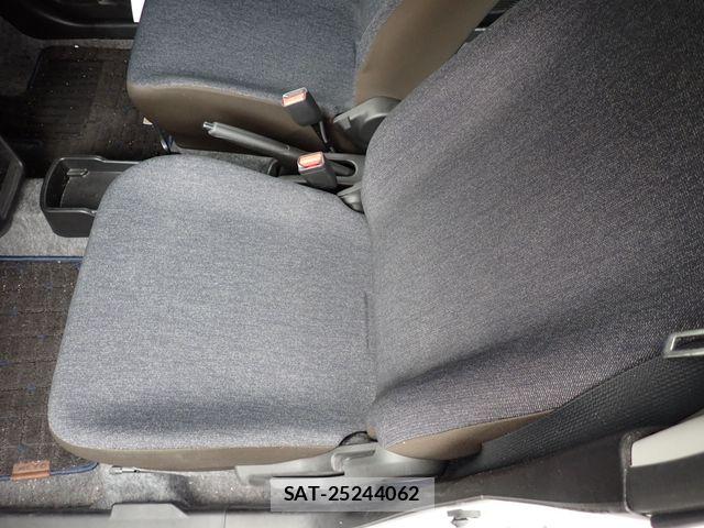 Suzuki ALTO 2024-04 6813565-19