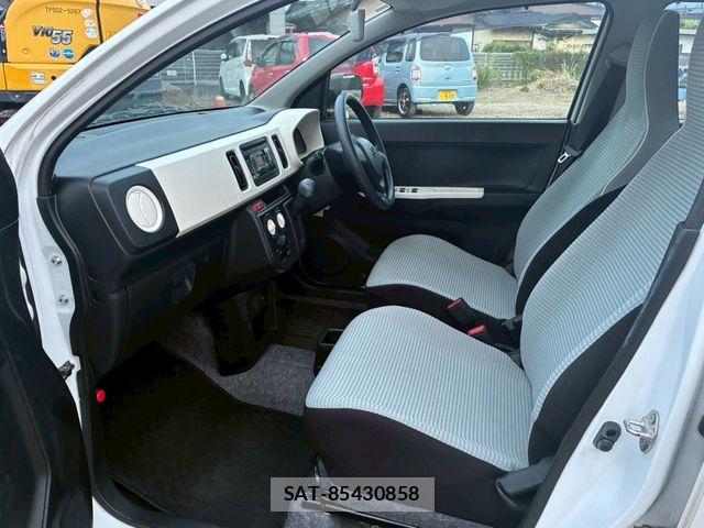 Suzuki ALTO 2017-01 6813578-12