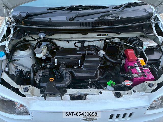 Suzuki ALTO 2017-01 6813578-28