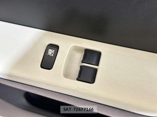 Suzuki ALTO 2015-02 6813575-12