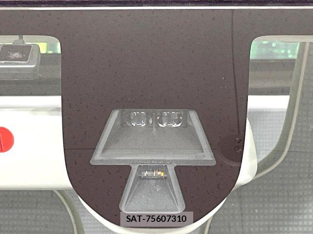 Suzuki ALTO 2018-05 6901712-3
