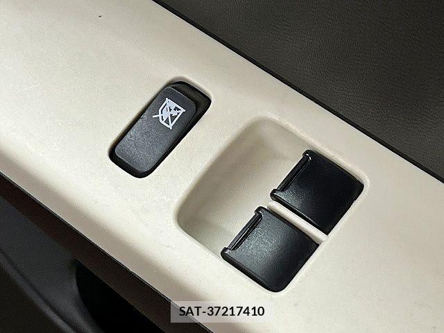 Suzuki ALTO 2017-08 6987833-5