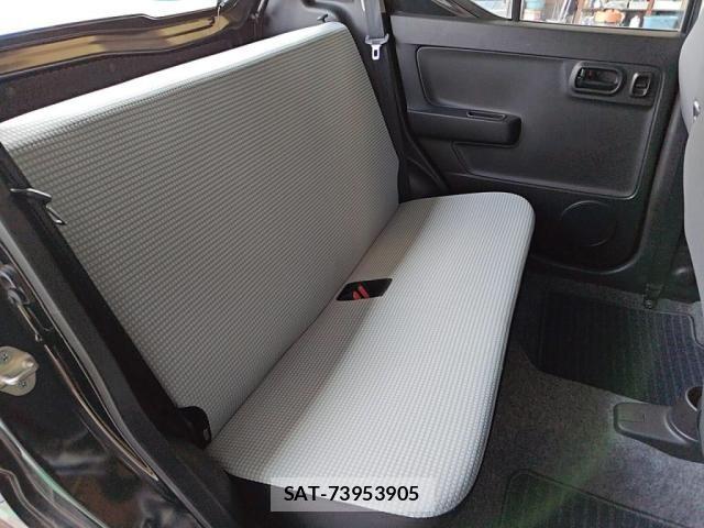 Suzuki ALTO 2017-01 7214478-22