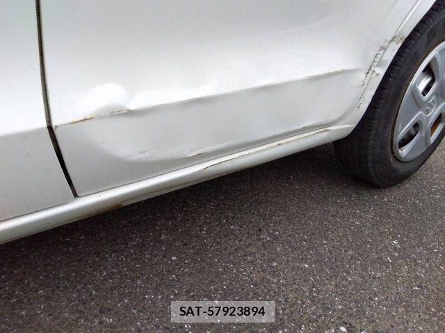 Suzuki ALTO 2019-03 7214490-12