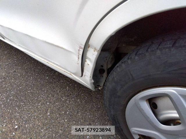 Suzuki ALTO 2019-03 7214490-17