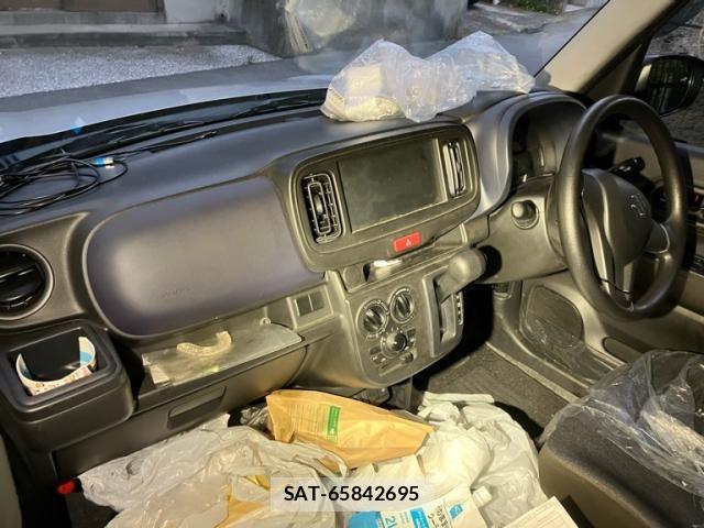 Suzuki ALTO 2024-06 7214505-7