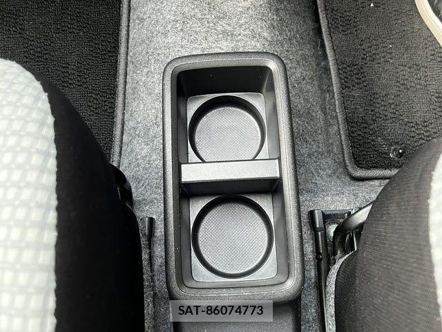 Suzuki ALTO 2019-01 7214488-15